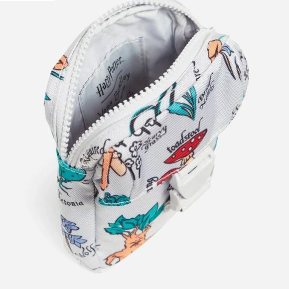 Vera Bradley Harry Potter Herbology Ditsy Mushroom Toadstool Plant Fanny Bag NWT - Picture 3 of 8